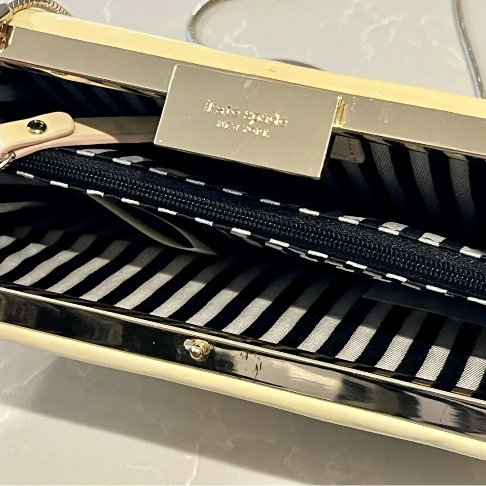 Kate Spade
Radio Samira Clutch - Picture 7 of 9